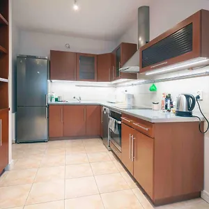 https://ursynow-apartament-waw-lanciego.warsawhotelspoland.com